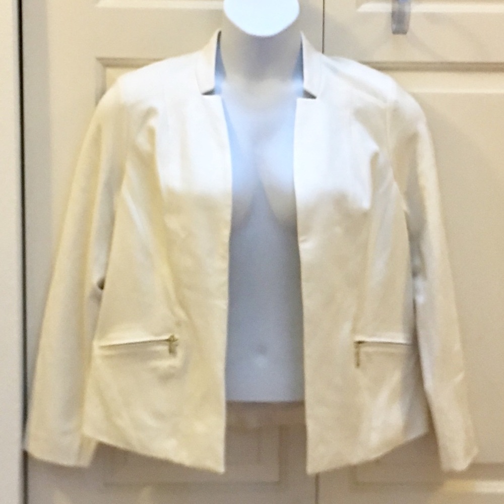 BNWT Chico’s jacket